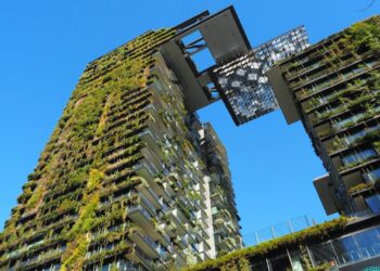 Buildings for Climate Change Involve Resilient and Regenerative